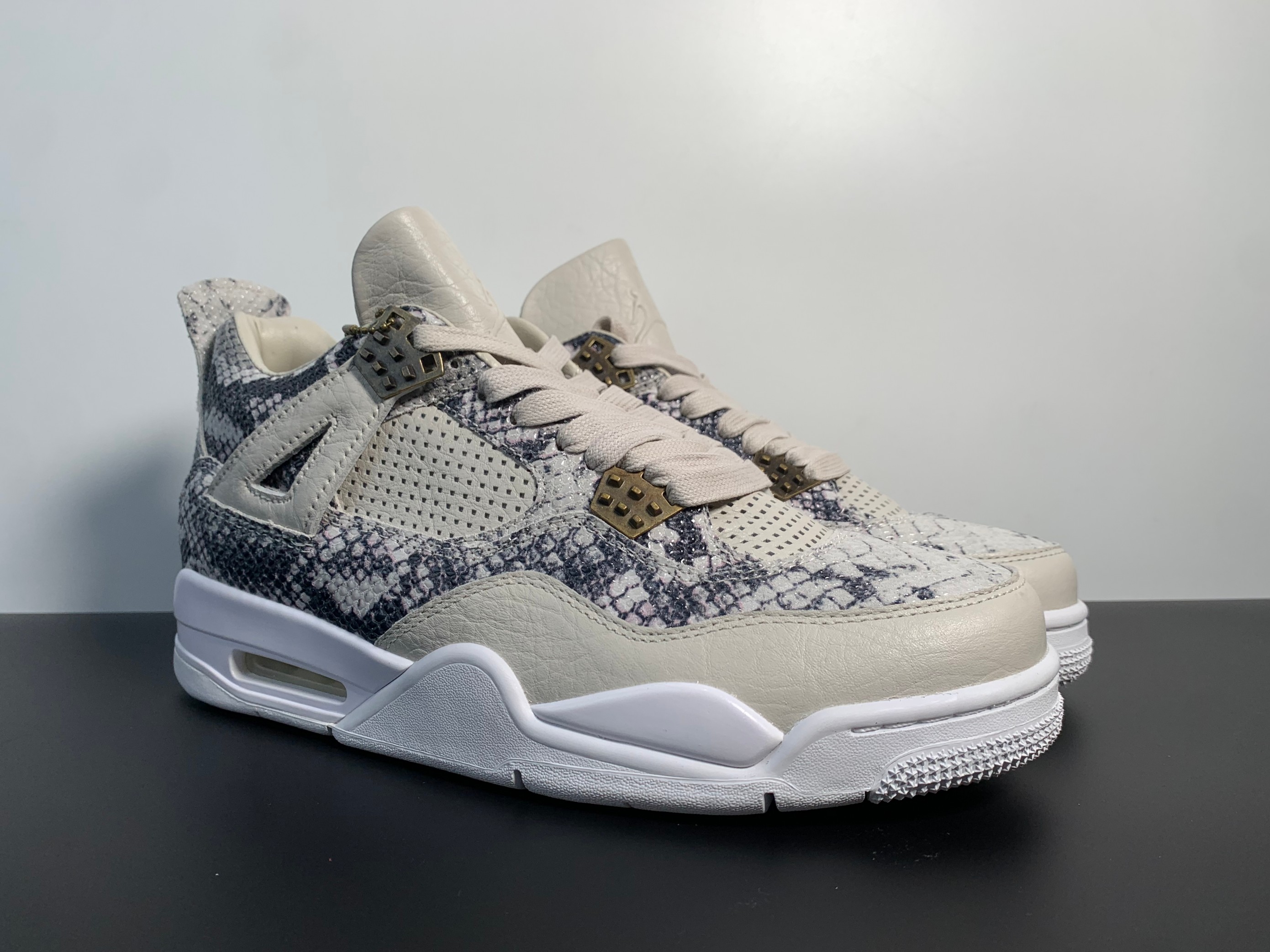 Air Jordan 4 Retro Snakeskin 819139-030