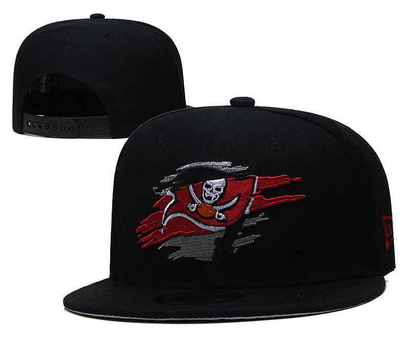 Buccaneers Black Snapback Hat --YD