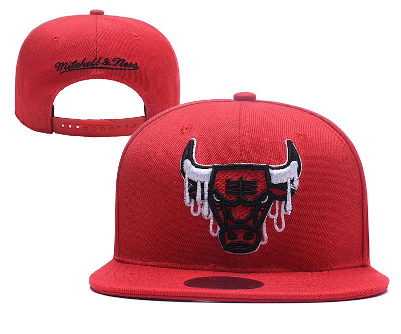 Bulls Snapback Hat Red 