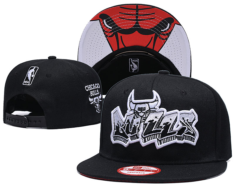 Bulls Team Logo Black Adjustable Hat GS