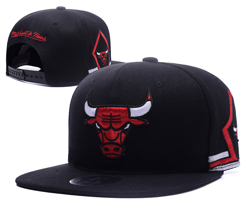 Bulls Team Logo Black Mitchell & Ness Adjustable Hat 1 YD