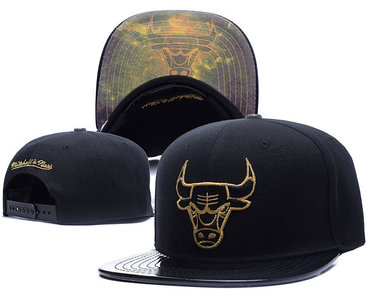 Bulls Team Logo Black Mitchell & Ness Adjustable Hat LH