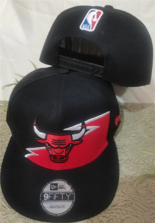 Bulls Team Logo Snapback Hat GS