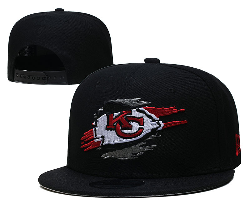Chiefs Black Snapback Hat --YD