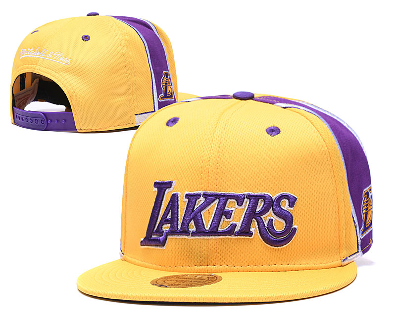 Lakers Team Logo Yellow Mitchell & Ness Adjustable Hat TX