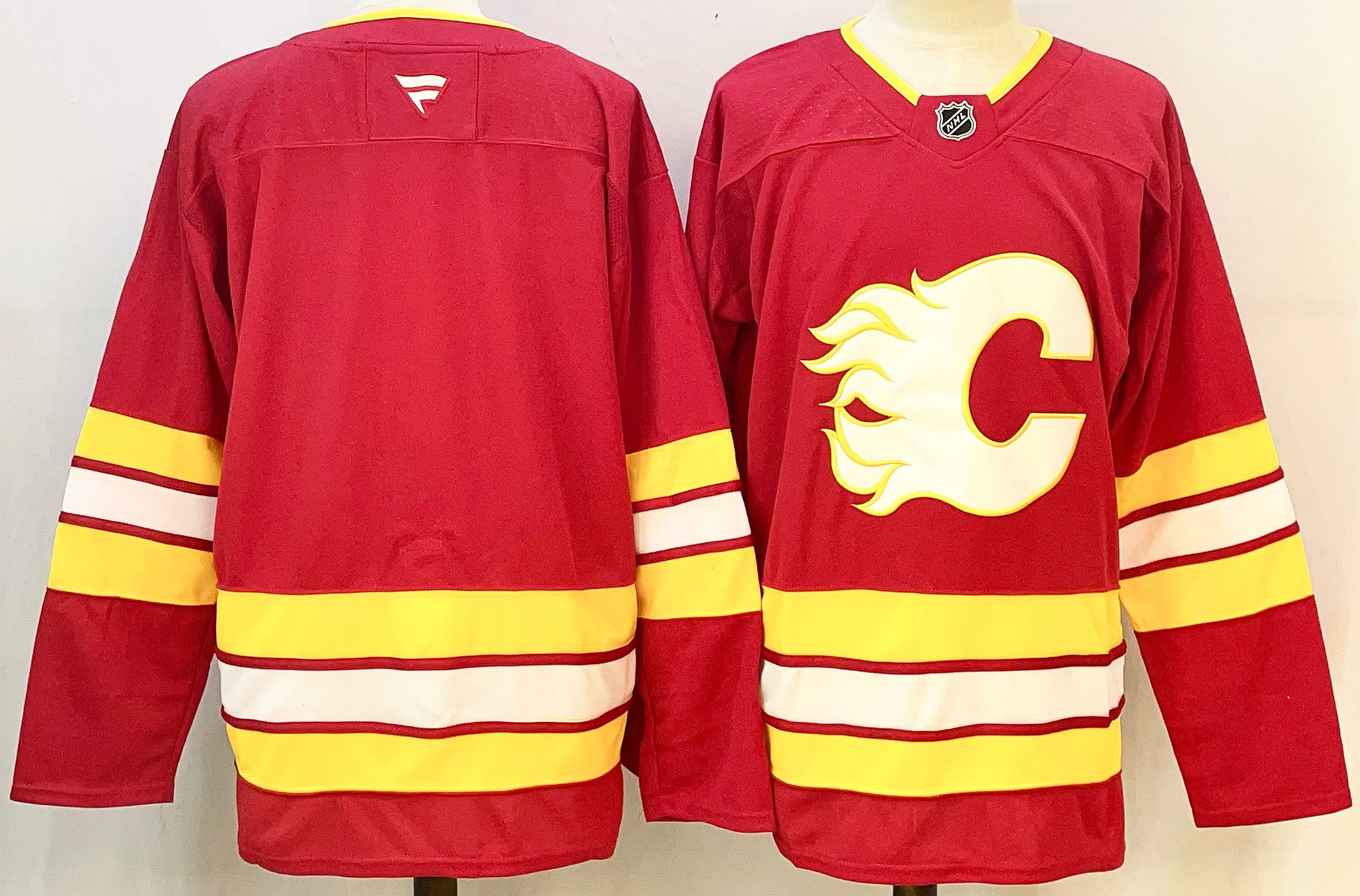 Men's Calgary Flames Blank Red 2024-25 Stitched Hockey Jersey Men's Calgary Flames Blank Red 2024-25 Stitched Hockey Jersey