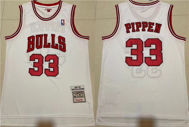 Men's Chicago Bulls #33 Scottie Pippen 1997-98 White Throwback Stitched Jersey Men's Chicago Bulls #33 Scottie Pippen 1997-98 White Throwback Stitched Jersey