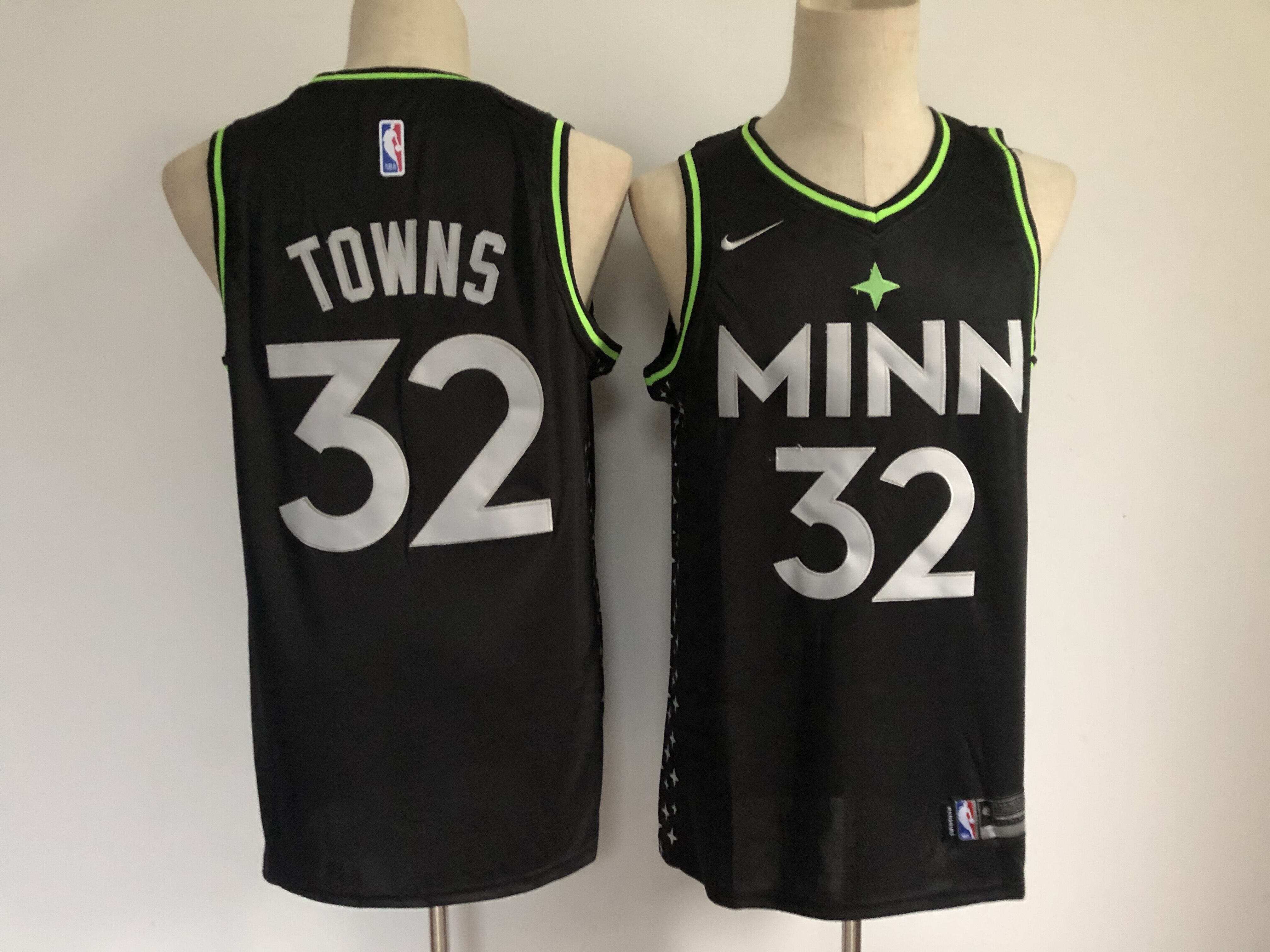 Men's Minnesota Timberwolves #32 Karl-Anthony Towns Black 2021 Nike City Edition Swingman Stitched NBA Jersey Men's Minnesota Timberwolves #32 Karl-Anthony Towns Black 2021 Nike City Edition Swingman Stitched NBA Jersey