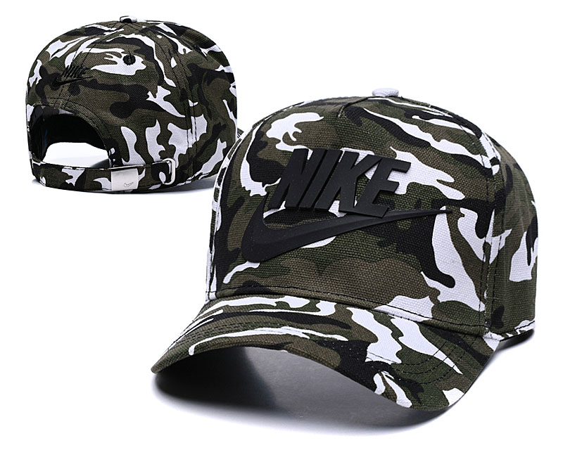 Nike Classic Camo Peaked Adjustable Hat TX