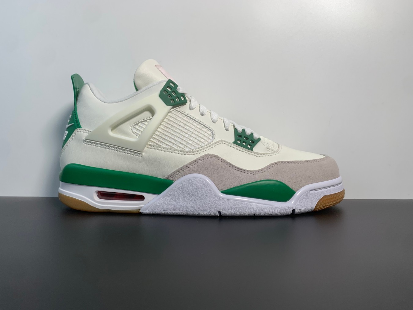Nike SB Air Jordan 4 Pine Green DR5415-103