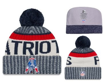 Patriots Retro Logo 2017 Sideline Knit Hat