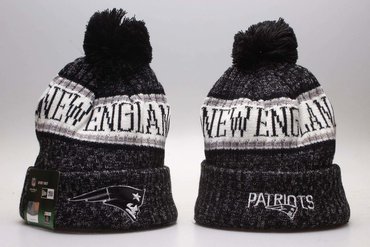 Patriots Team Logo Black Knit Hat YP