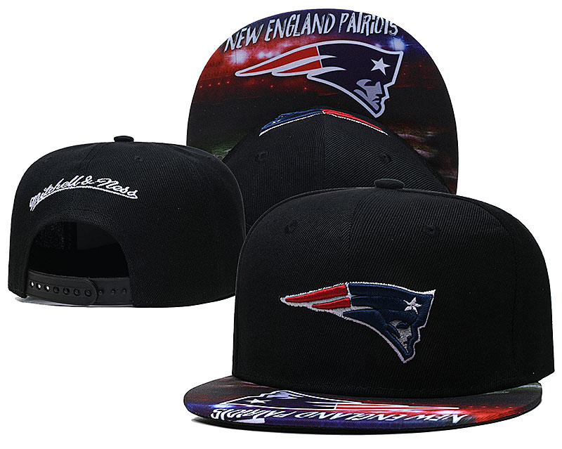 Patriots Team Logo Black Mitchell & Ness Adjustable Hat LH
