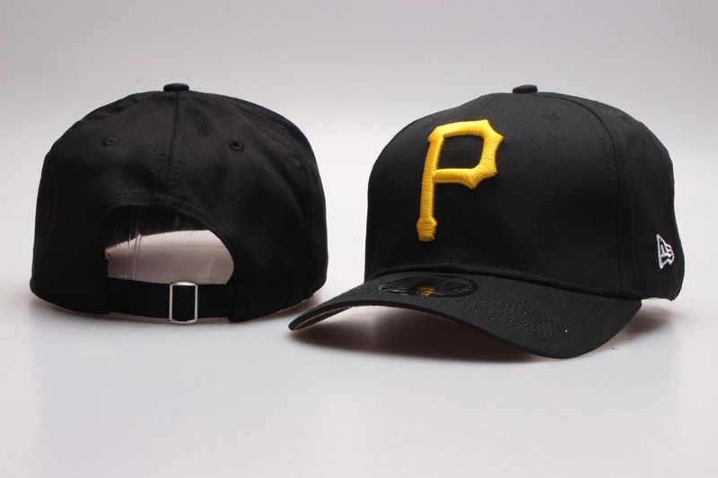 Pirates Team Logo Black Adjustable Hat YP