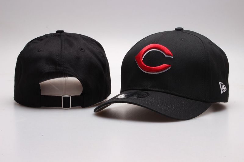 Reds Team Logo Black Adjustable Hat YP