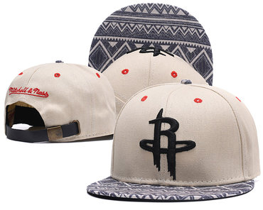 Rockets Team Logo Cream Peaked Mitchell & Ness Adjustable Hat GS