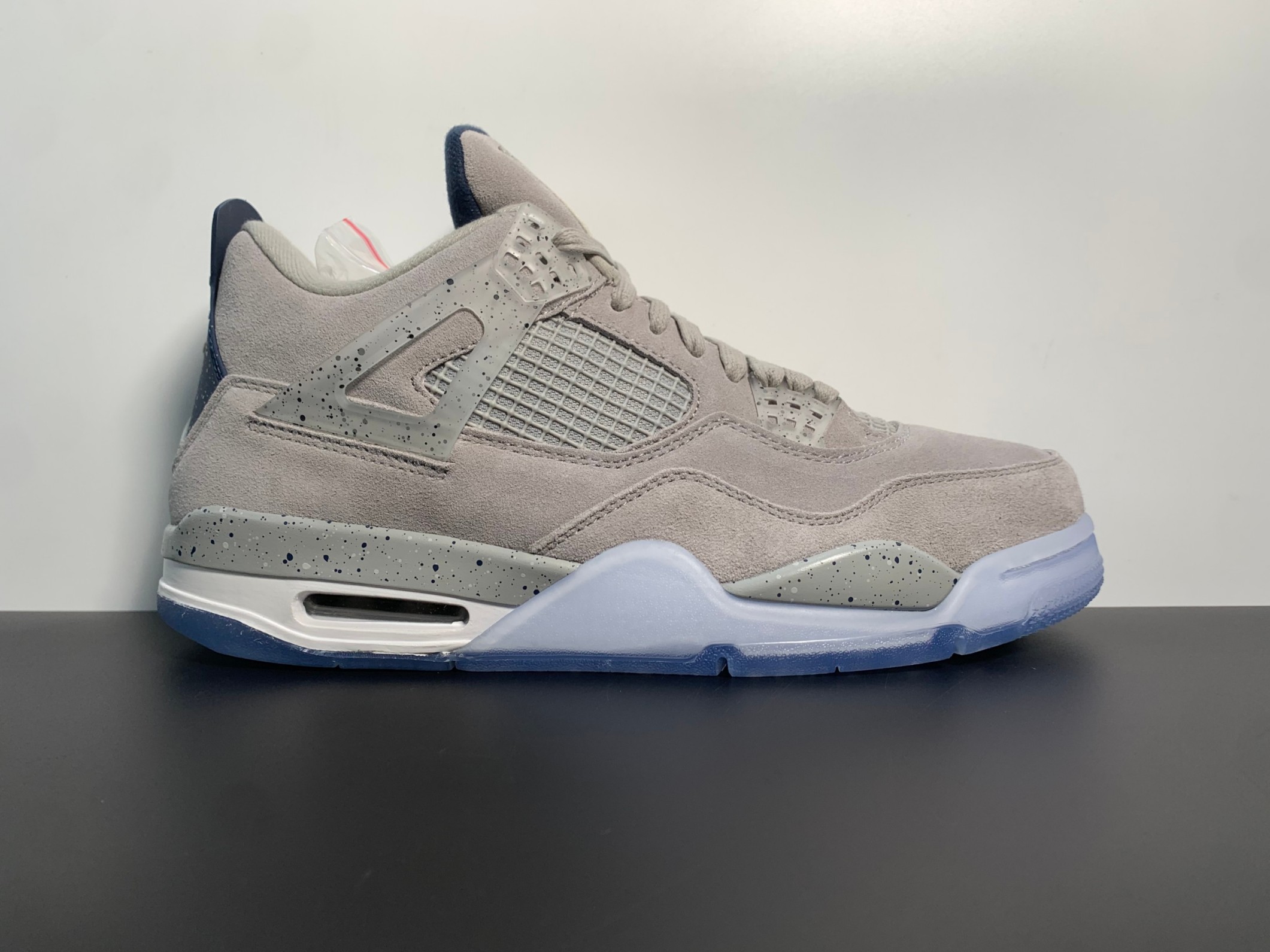 Jordan 4 Retro Georgetown (PE) AJ4-1043505