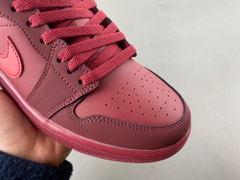 Air Jordan 1 Low “Valentine