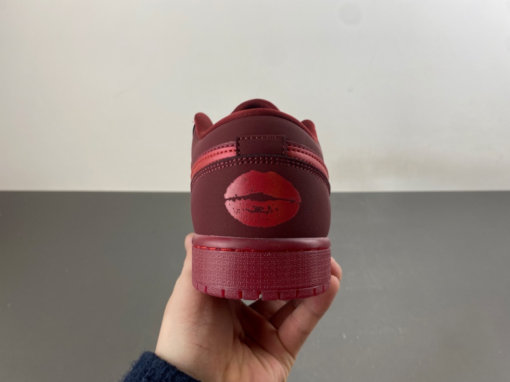 Air Jordan 1 Low “Valentine