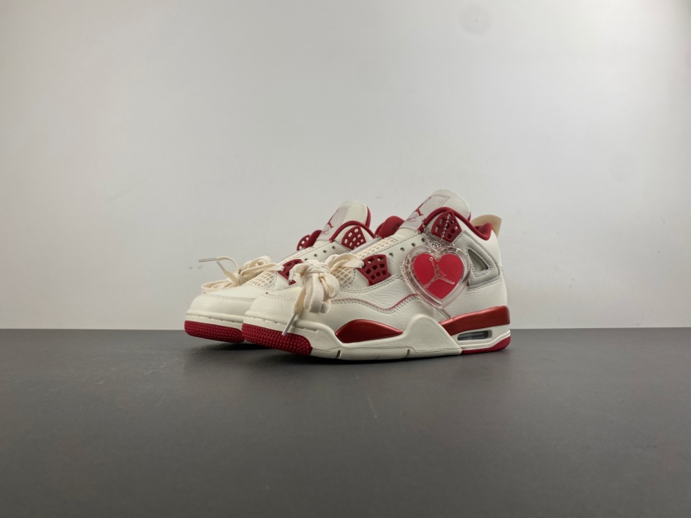 Air Jordan 4 Retro Valentine