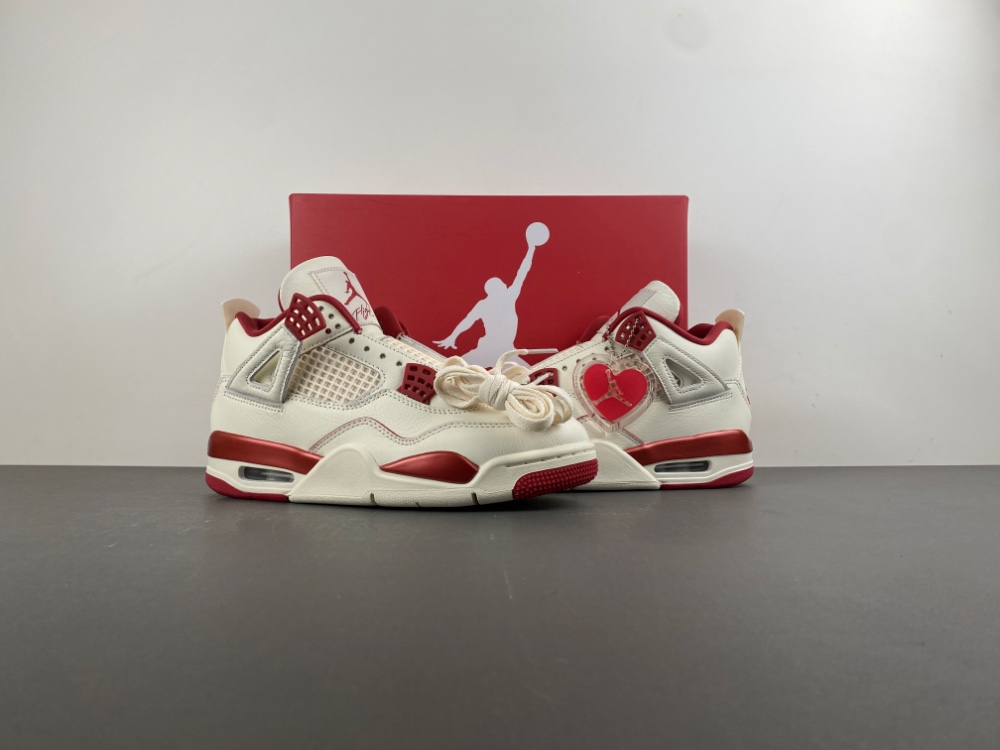 Air Jordan 4 Retro Valentine