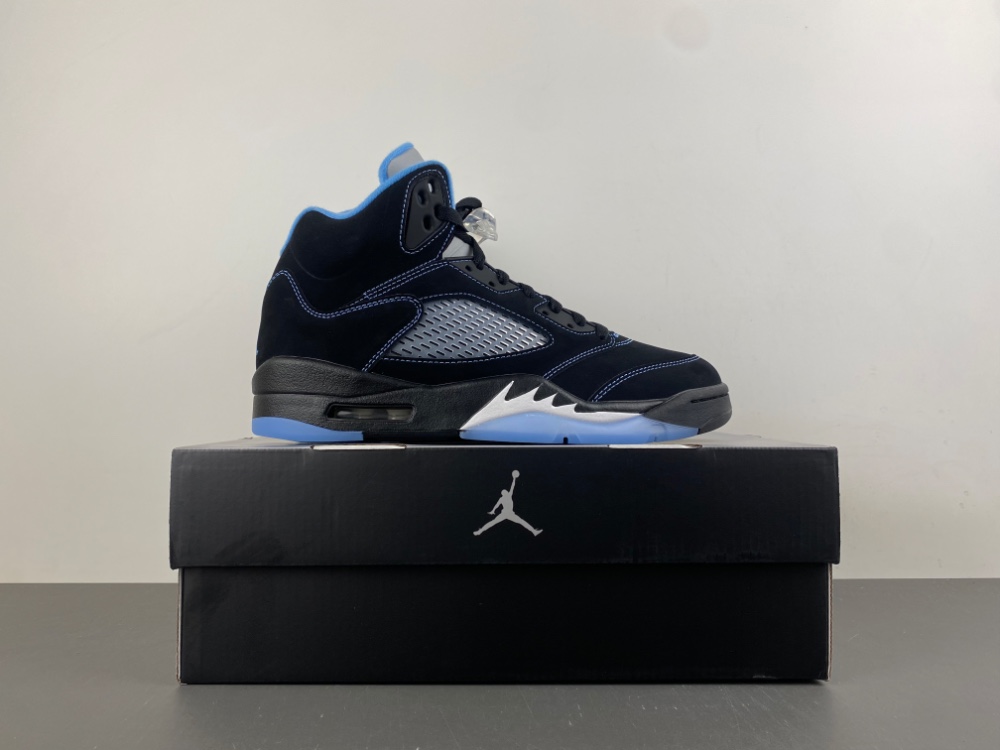 Air Jordan 5 Retro
