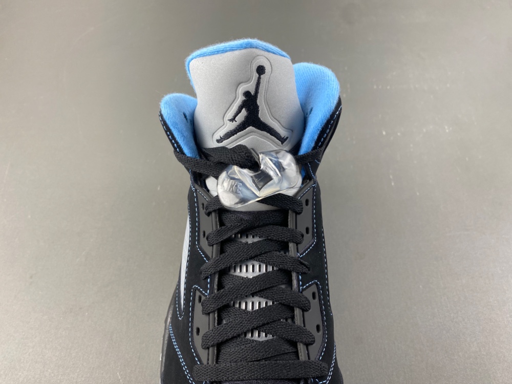 Air Jordan 5 Retro