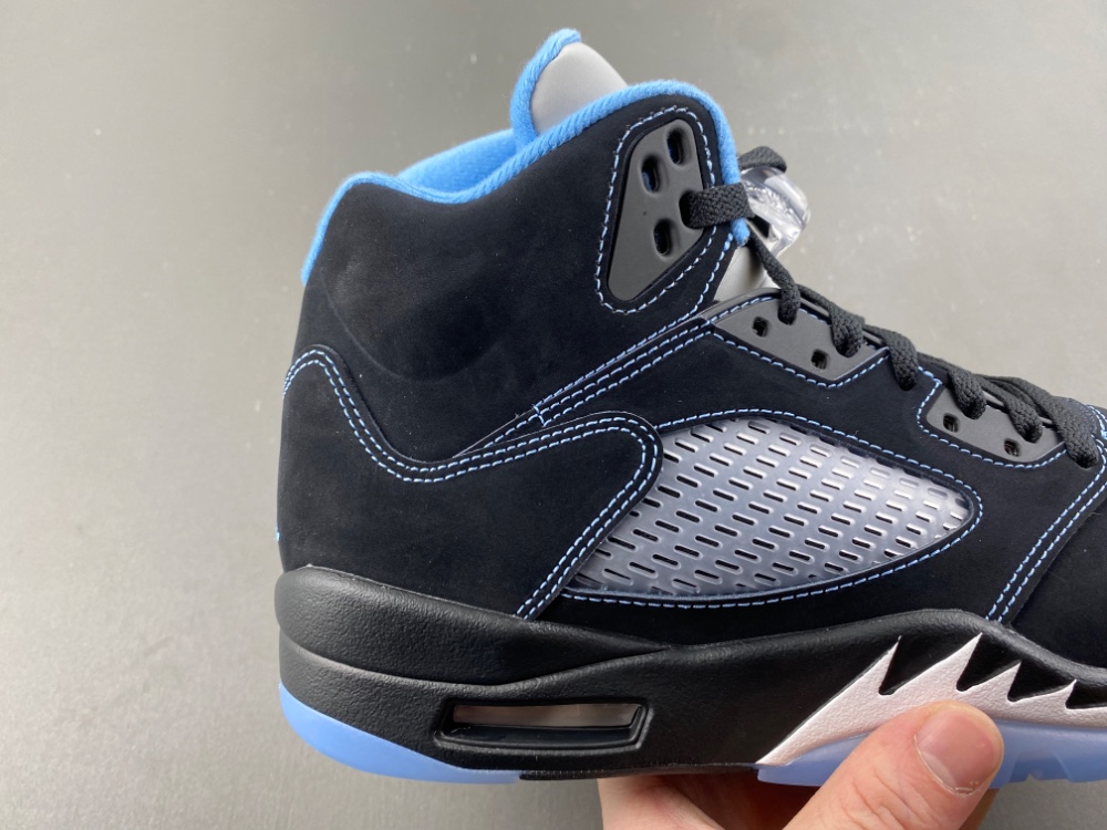 Air Jordan 5 Retro 2026