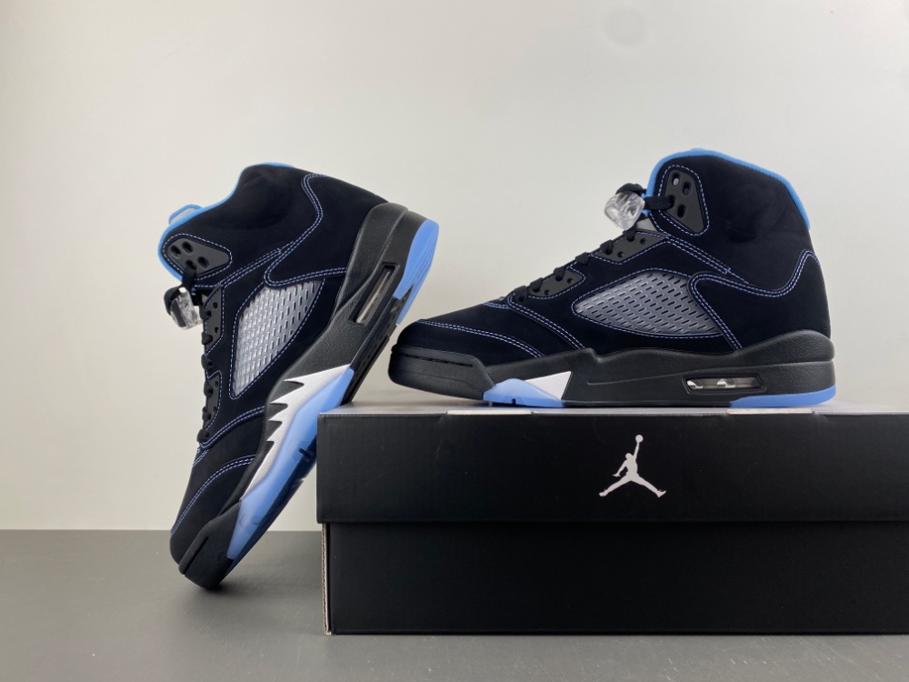 Air Jordan 5 Retro 2026