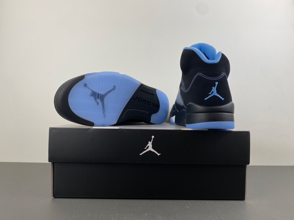 Air Jordan 5 Retro 2026