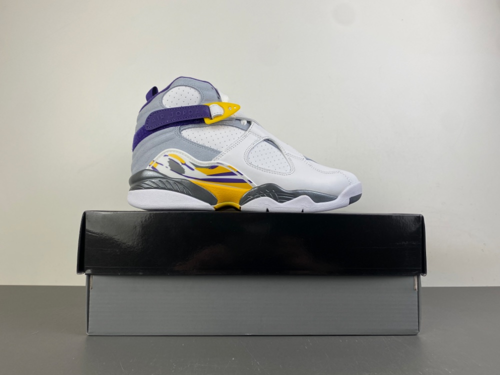 Air Jordan 8 Retro