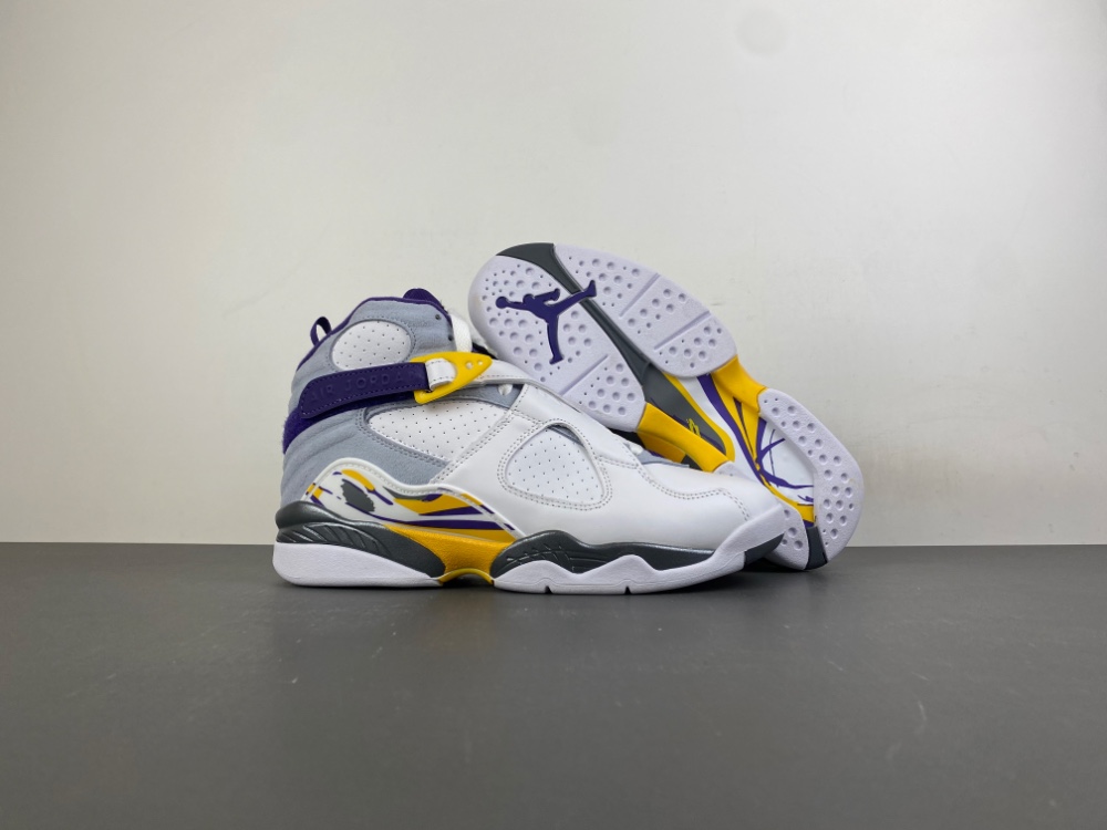 Air Jordan 8 Retro