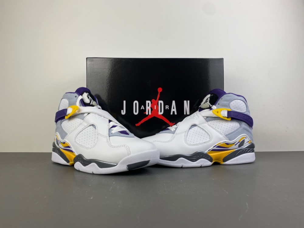 Air Jordan 8 Retro